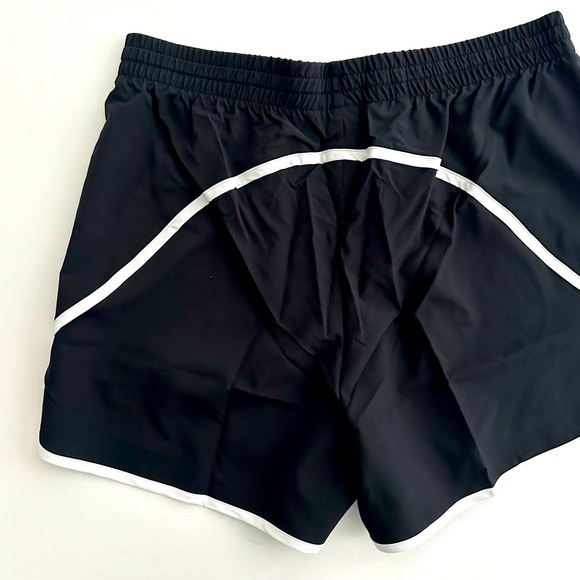 Gymshark S Training Contrast Loose Shorts 4" - Picture 5 of 5
